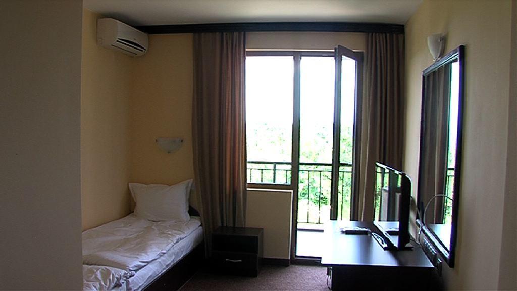 Motel Koziyat Rog Malko Tŭrnovo Exterior foto