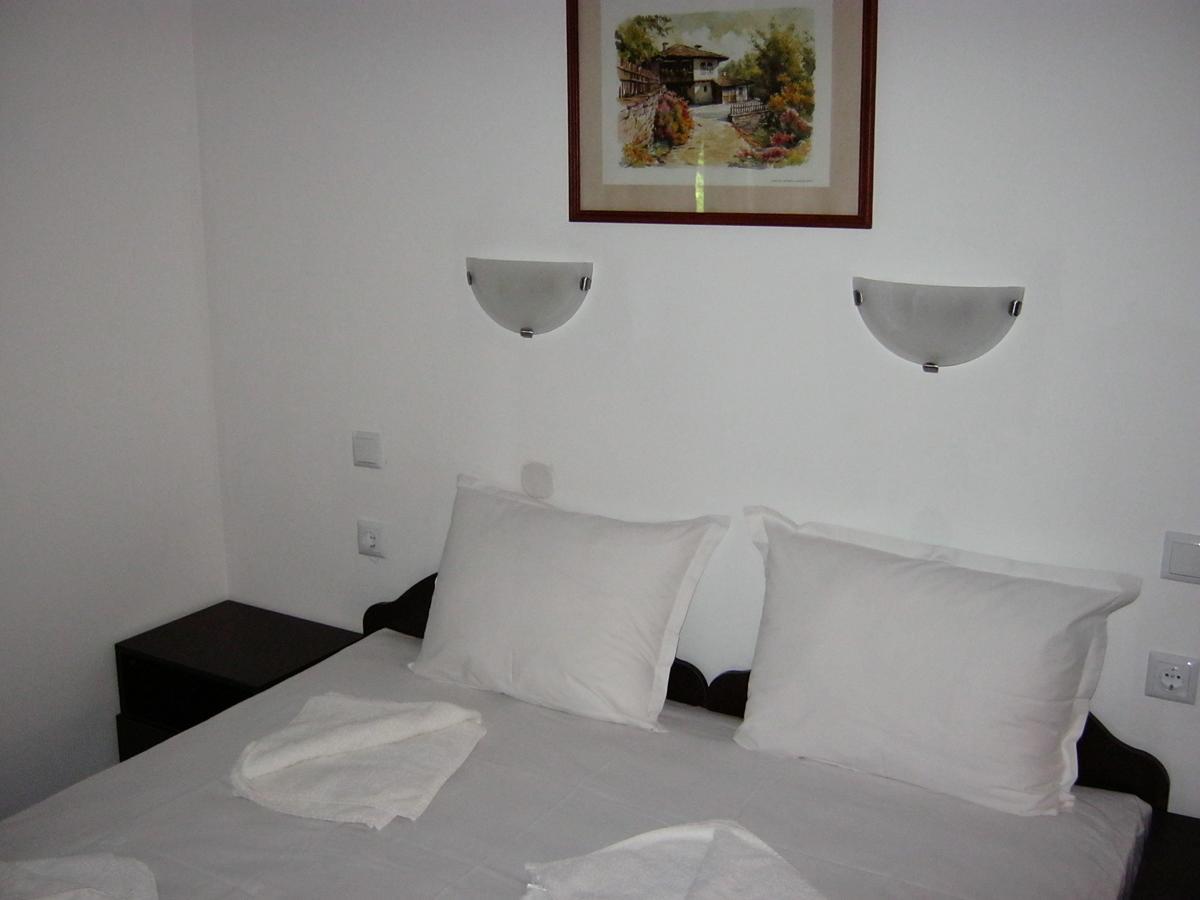 Motel Koziyat Rog Malko Tŭrnovo Exterior foto