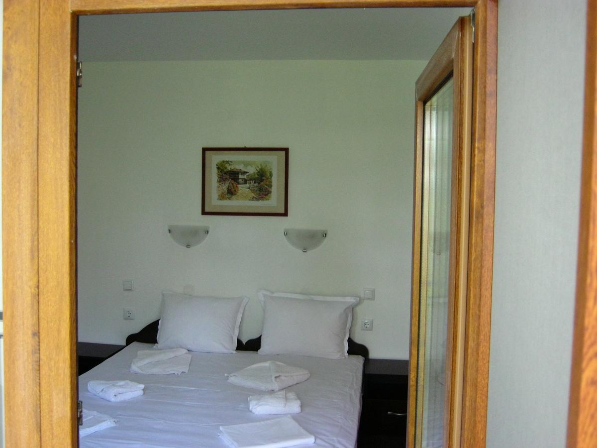Motel Koziyat Rog Malko Tŭrnovo Exterior foto