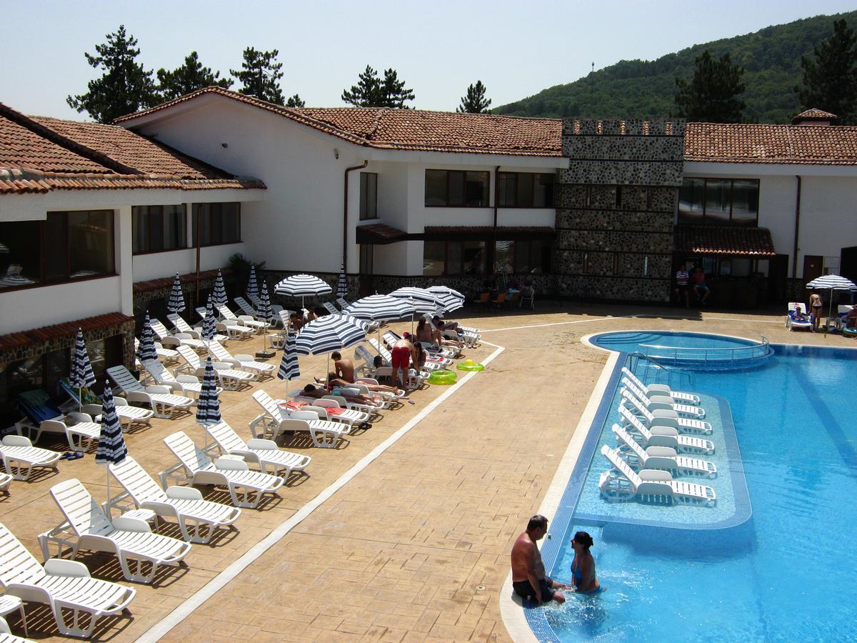 Motel Koziyat Rog Malko Tŭrnovo Exterior foto