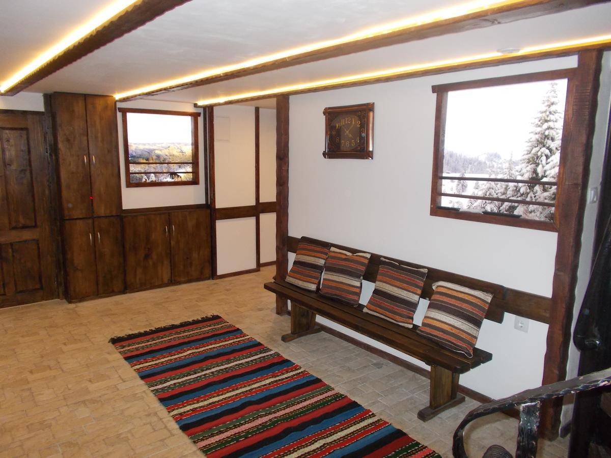 Motel Koziyat Rog Malko Tŭrnovo Exterior foto