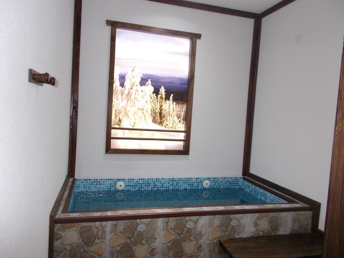Motel Koziyat Rog Malko Tŭrnovo Exterior foto